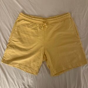 Levi’s Fresh Cotton Sweat Shorts Yellow